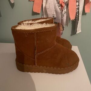 Kids Suede Boots